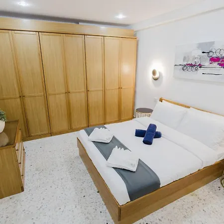Daire Seashore Flats Seconds To Sea By Homely Malta!
