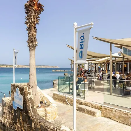 Beachfront Flat With Sea Views By Homely Malta! Appartement *