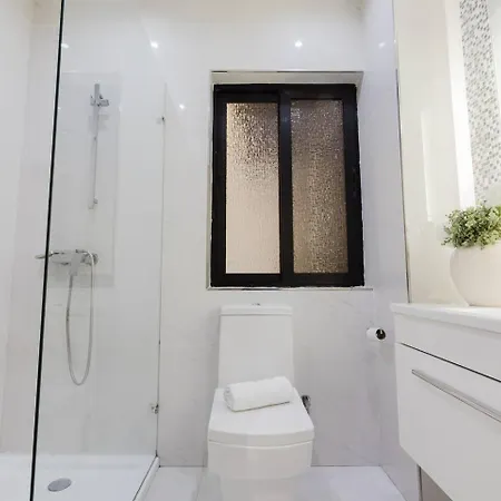 Seashore Flats Seconds To Sea By Homely Malta! Daire *