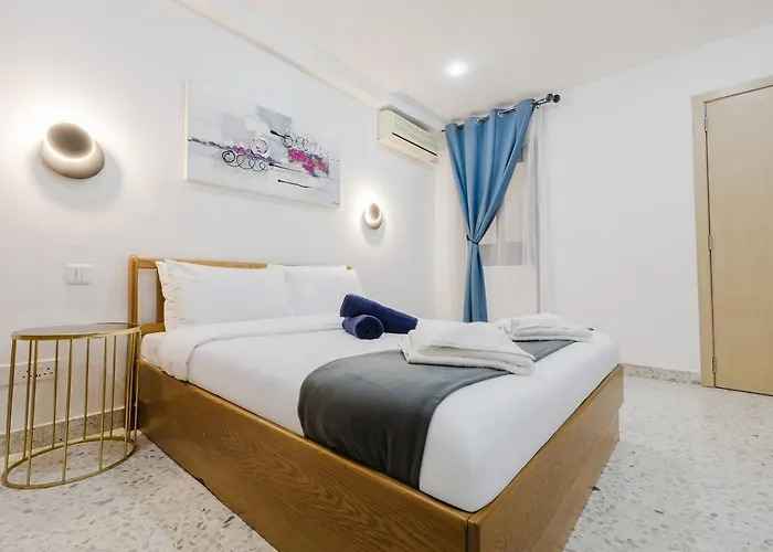 Beachfront Flat With Sea Views By Homely Malta! * Is-Sellum