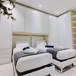 Beachfront Flat With Sea Views By Homely Malta! * Is-Sellum