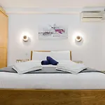 Beachfront Flat With Sea Views By Homely Malta! Apartamento *