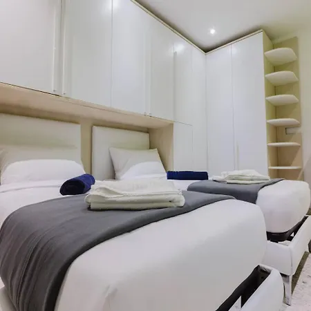 Daire Seashore Flats Seconds To Sea By Homely Malta! Is-Sellum