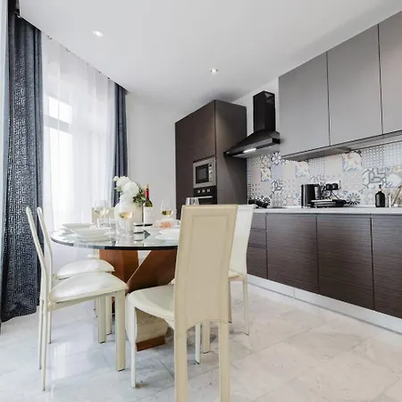 Beachfront Flat With Sea Views By Homely Malta! Is-Sellum