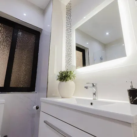 Beachfront Flat With Sea Views By Homely Malta!