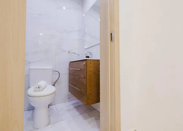 Beachfront Flat With Sea Views By Homely Malta! *