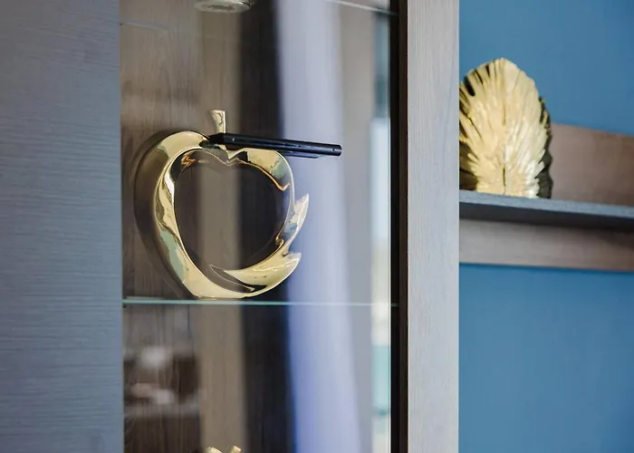 Daire Beachfront Flat With Sea Views By Homely Malta!