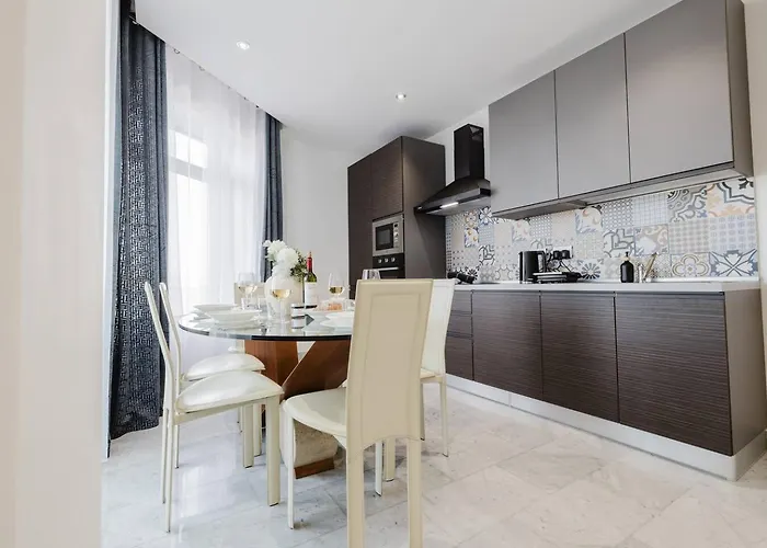 Beachfront Flat With Sea Views By Homely Malta! Is-Sellum