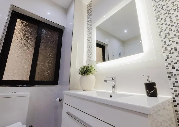 Beachfront Flat With Sea Views By Homely Malta!