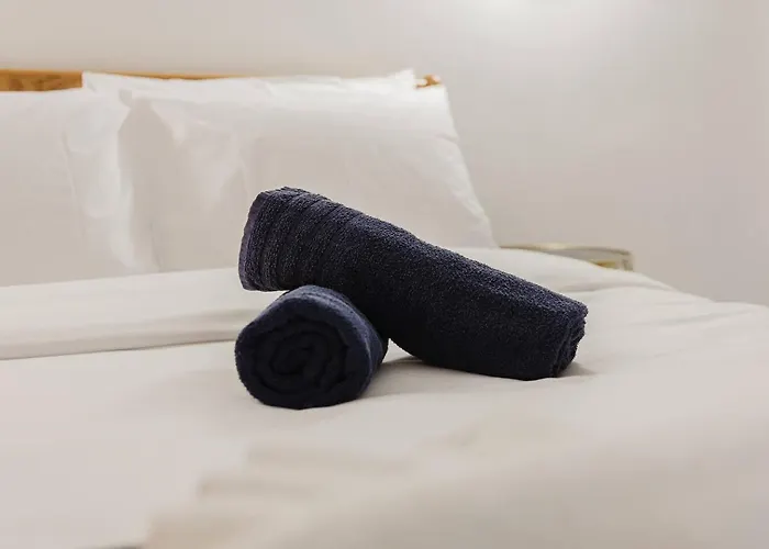 Beachfront Flat With Sea Views By Homely Malta! Daire Is-Sellum